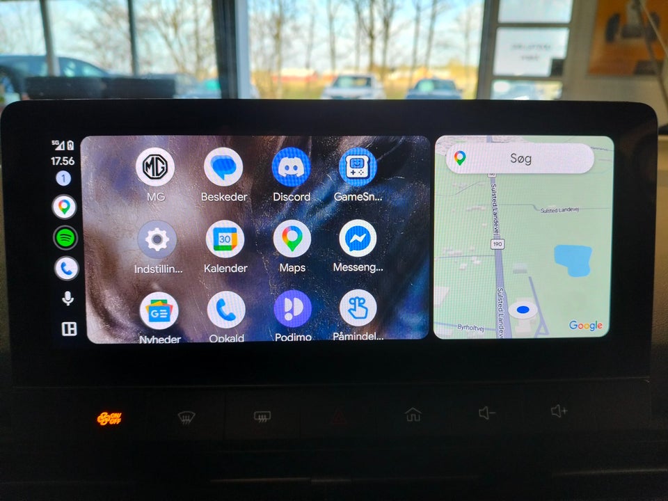 MG 4 77 Luxury Extended Range 5d