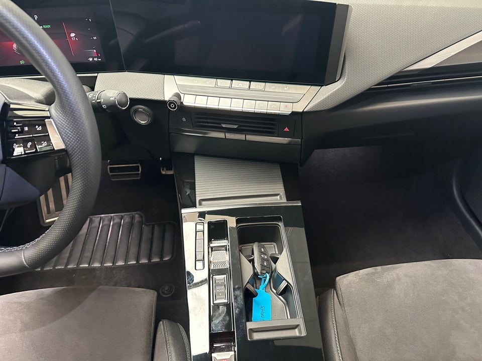 Opel Astra-e 54 GS 5d