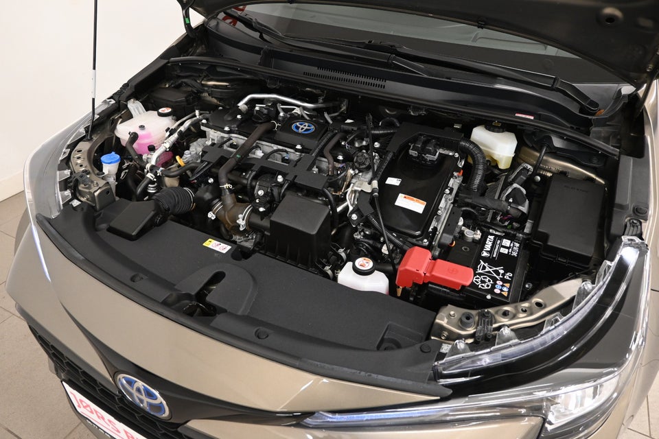 Toyota Corolla 1,8 Hybrid Active Smart Touring Sports MDS 5d