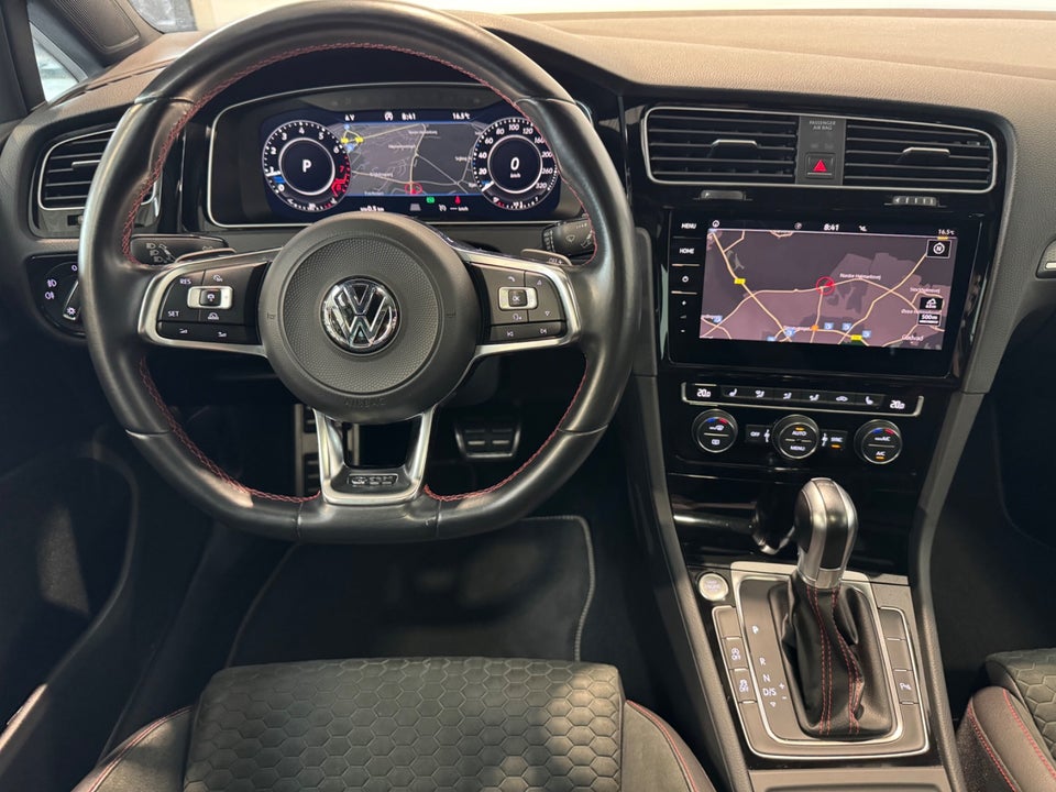 VW Golf VII 2,0 GTi DSG 5d