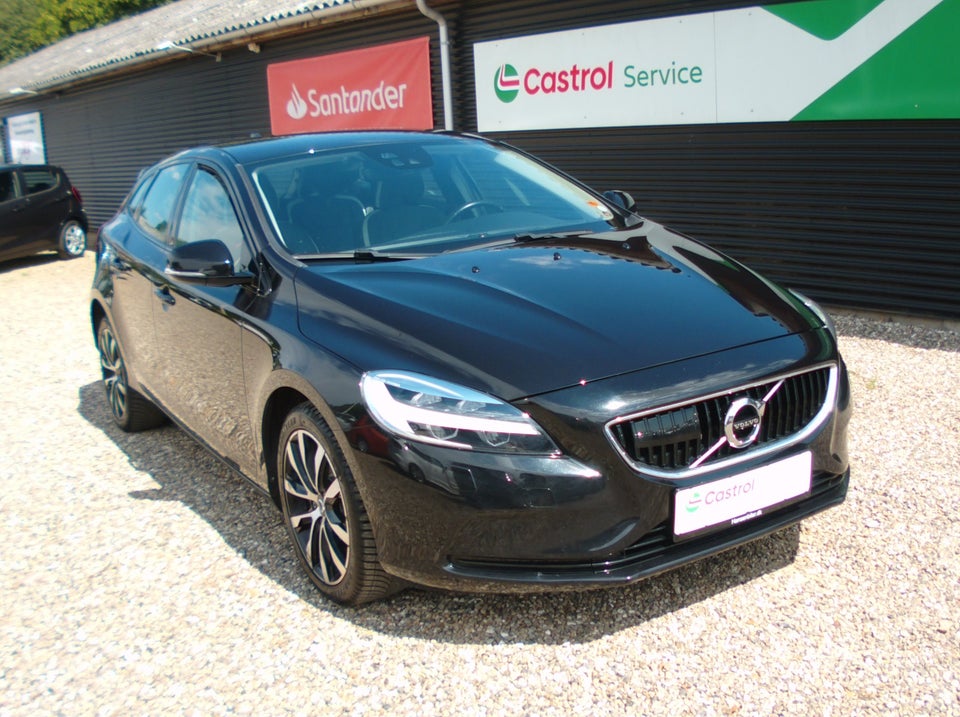 Volvo V40 1,5 T3 152 Momentum aut. 5d