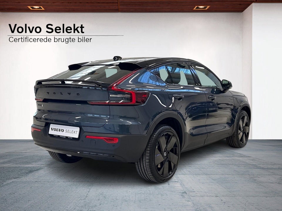 Volvo EC40 Extended Range Black Edition 5d