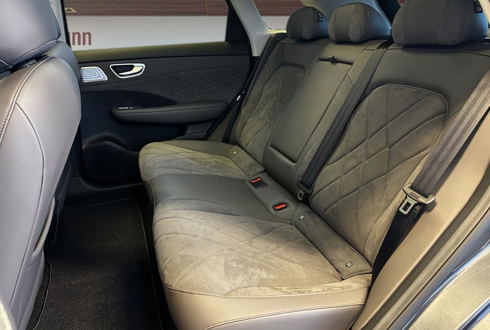 MG MGS6 77 Luxury Long Range 5d