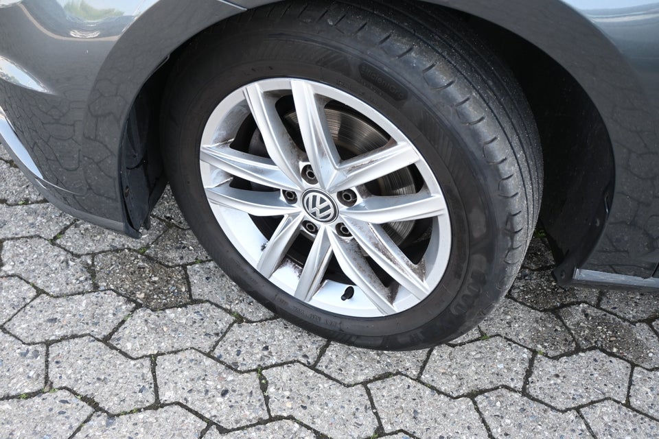 VW Golf VII 1,5 TSi 130 Comfortline Connect DSG 5d