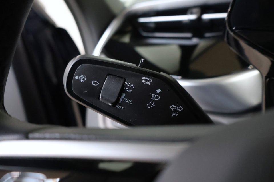 VW ID.Buzz 77 Pro SWB 5d