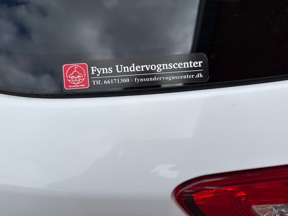 Toyota Yaris 1,5 Hybrid H2 Premium e-CVT 5d
