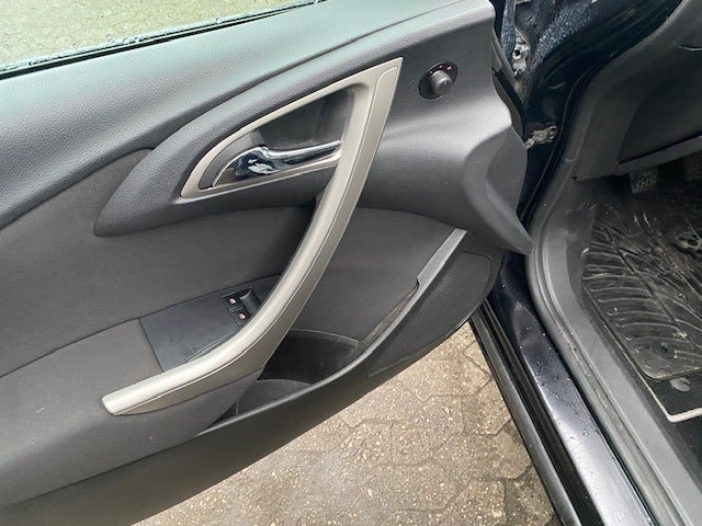 Opel Astra 2,0 CDTi 160 Enjoy Sports Tourer 5d