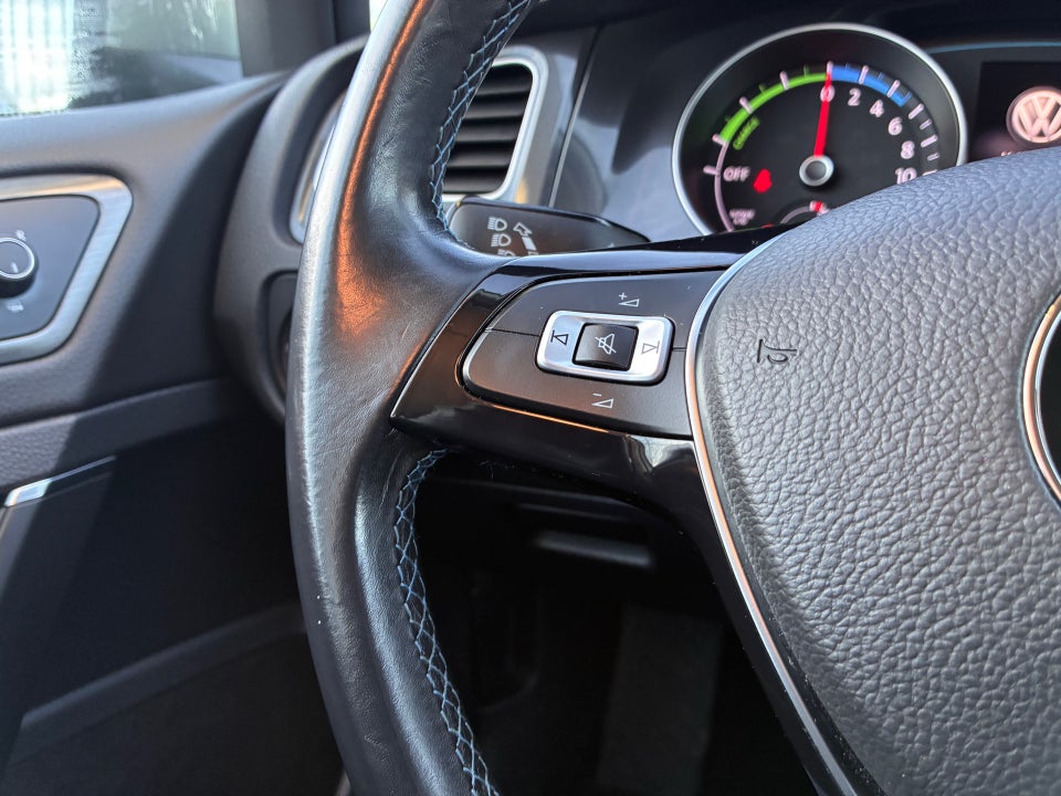 VW e-Golf VII 5d