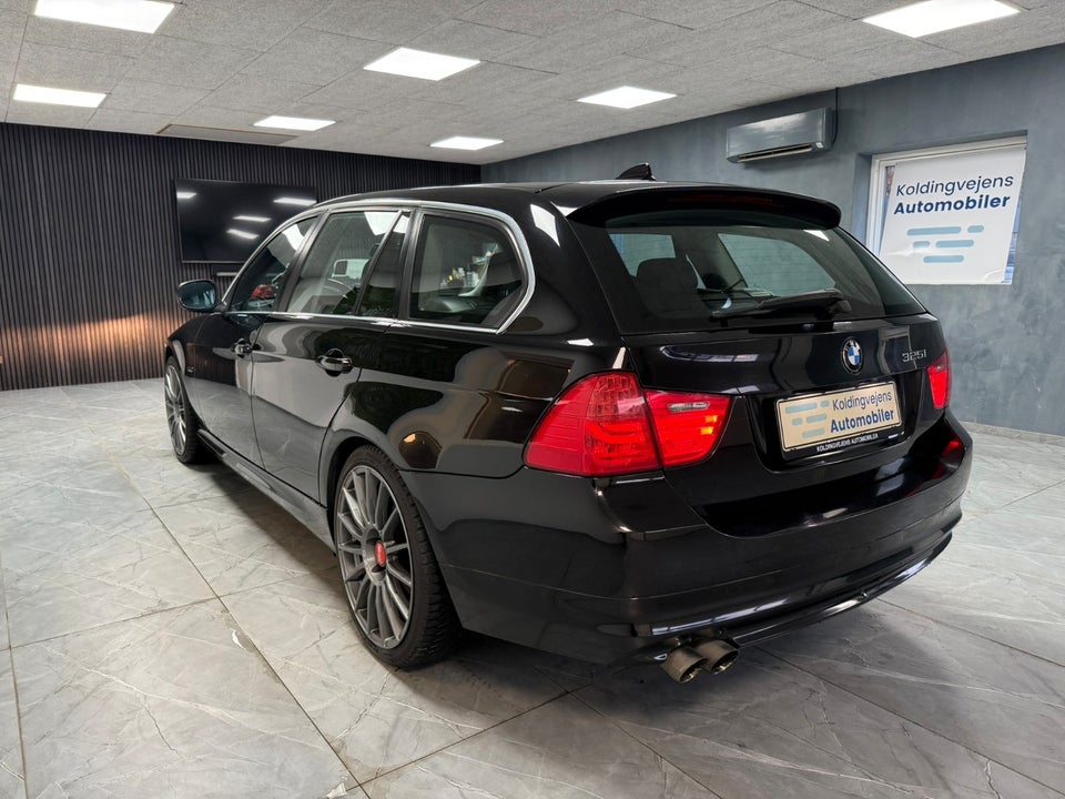 BMW 325i 2,5 Touring Steptr. 5d