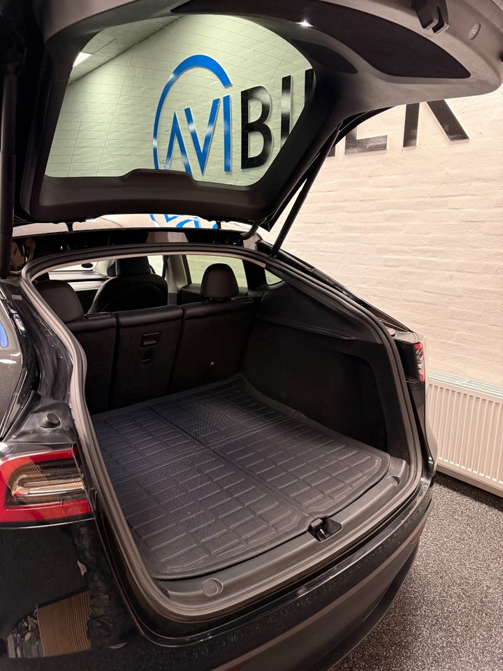 Tesla Model Y Performance AWD 5d