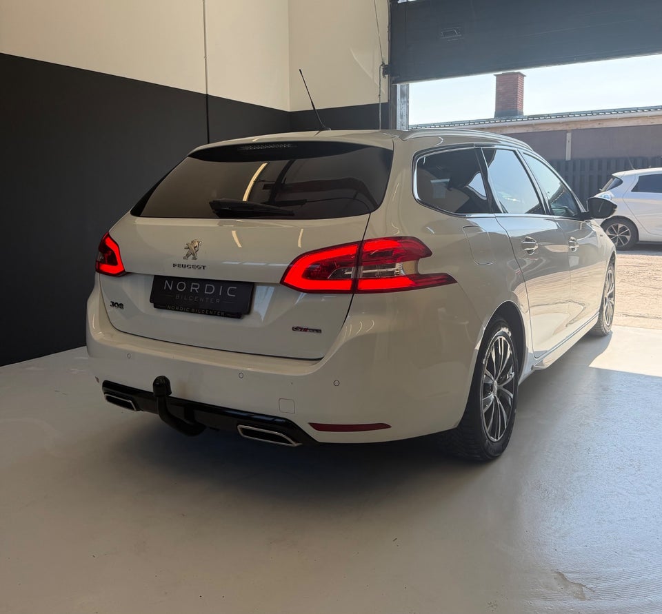 Peugeot 308 1,2 e-THP 130 GT Line SW EAT6 5d