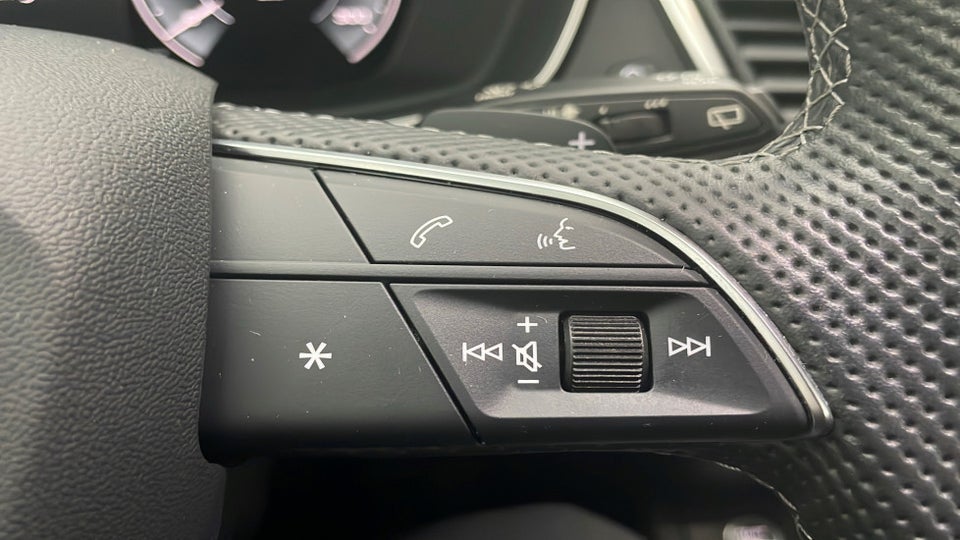 Audi Q5 55 TFSi e S-line quattro S-tr. 5d