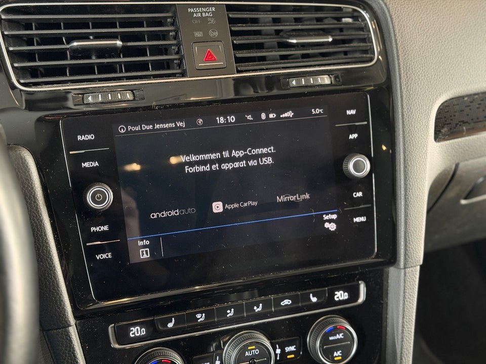 VW Golf VII 1,5 TSi 150 Sound Variant DSG 5d