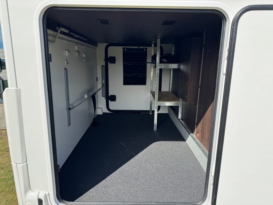 Ford Benimar 2,0 Sport 363 LA aut. 3d