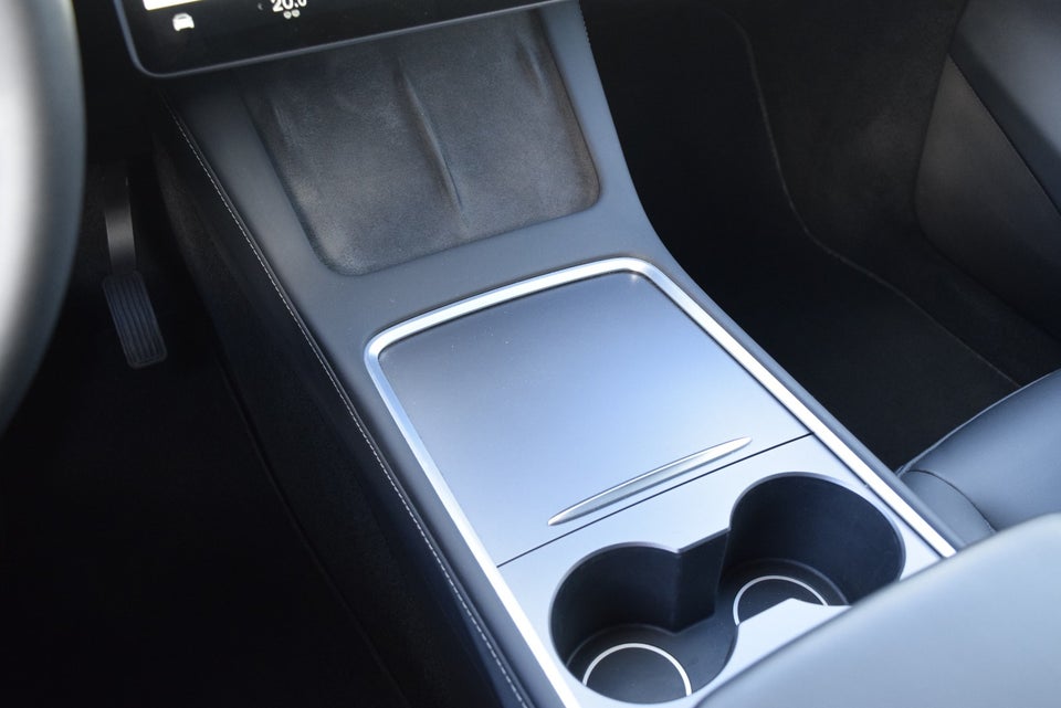 Tesla Model Y RWD 5d