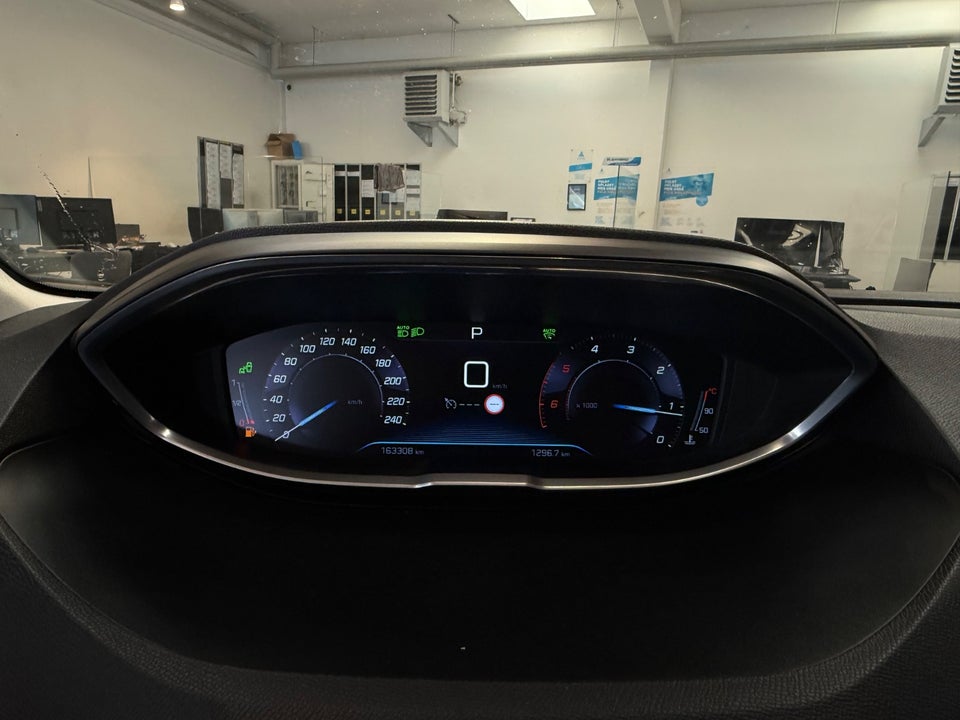 Peugeot 5008 1,6 BlueHDi 120 Allure EAT6 7prs 5d