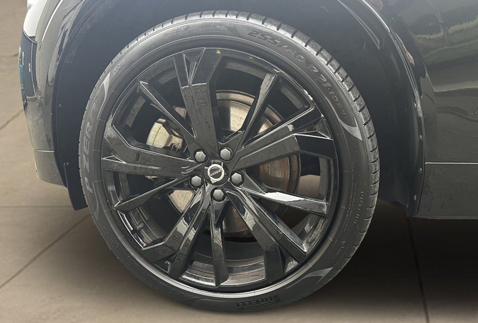 Volvo XC60 2,0 T6 ReCharge Black Edition aut. AWD 5d