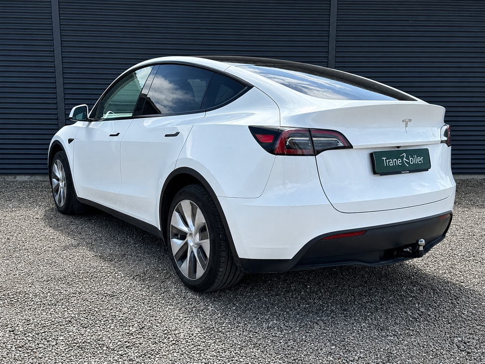 Tesla Model Y RWD 5d