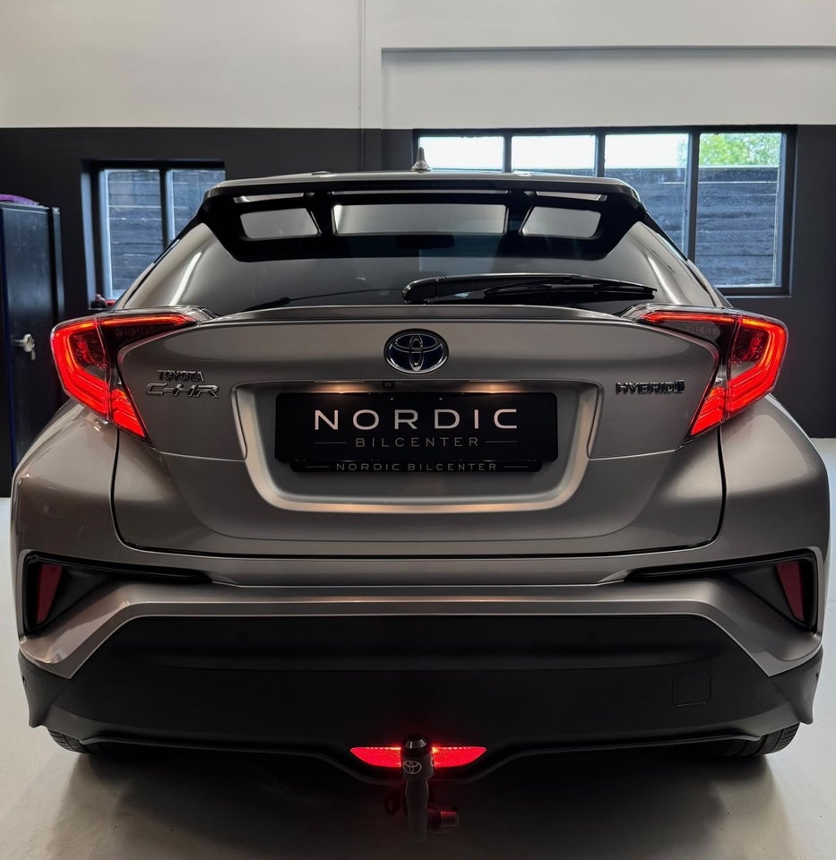 Toyota C-HR 1,8 Hybrid C-HIC CVT 5d