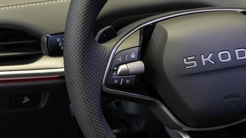 Skoda Enyaq 85x iV Sportline 5d