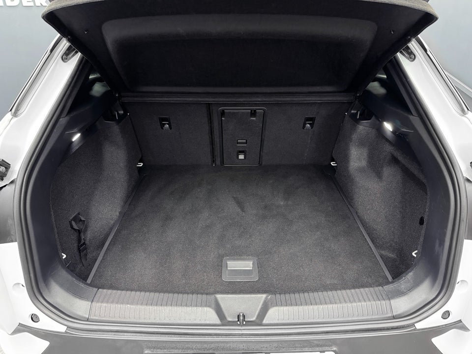 VW ID.4 77 Pro Performance Tech 5d