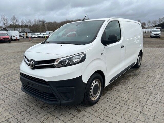Toyota ProAce 1,6 D 115 Medium Base 5d