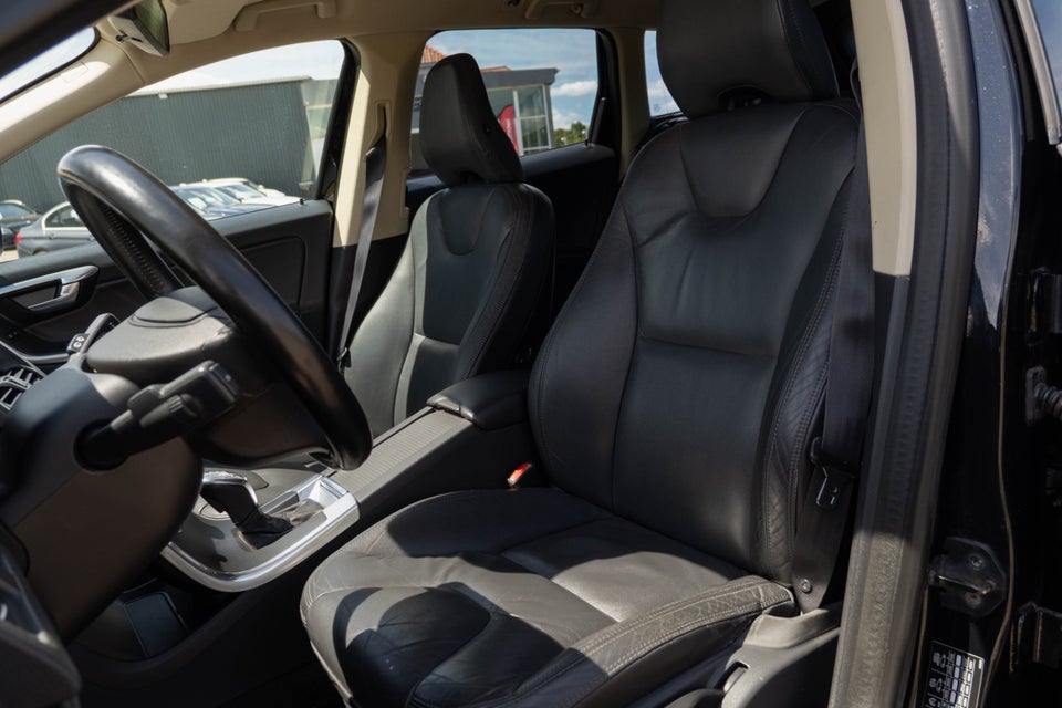 Volvo XC60 2,0 D4 163 Summum aut. 5d