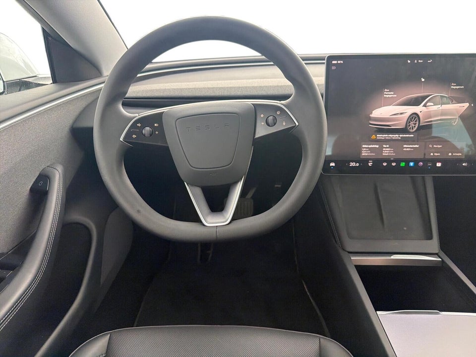 Tesla Model 3 RWD 4d