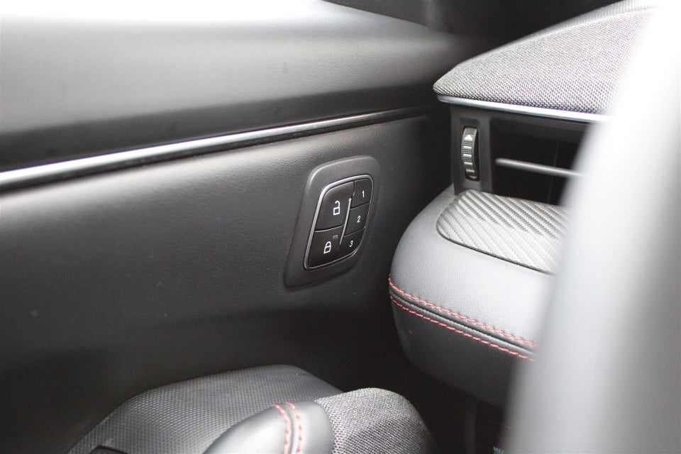 Ford Mustang Mach-E 75 Premium Standard Range AWD 5d