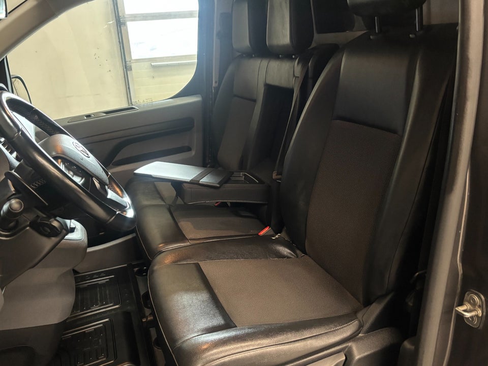 Toyota ProAce 2,0 D 144 Medium Master aut. 4d