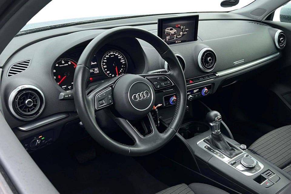 Audi A3 35 TFSi Sport Limited S-tr. 4d