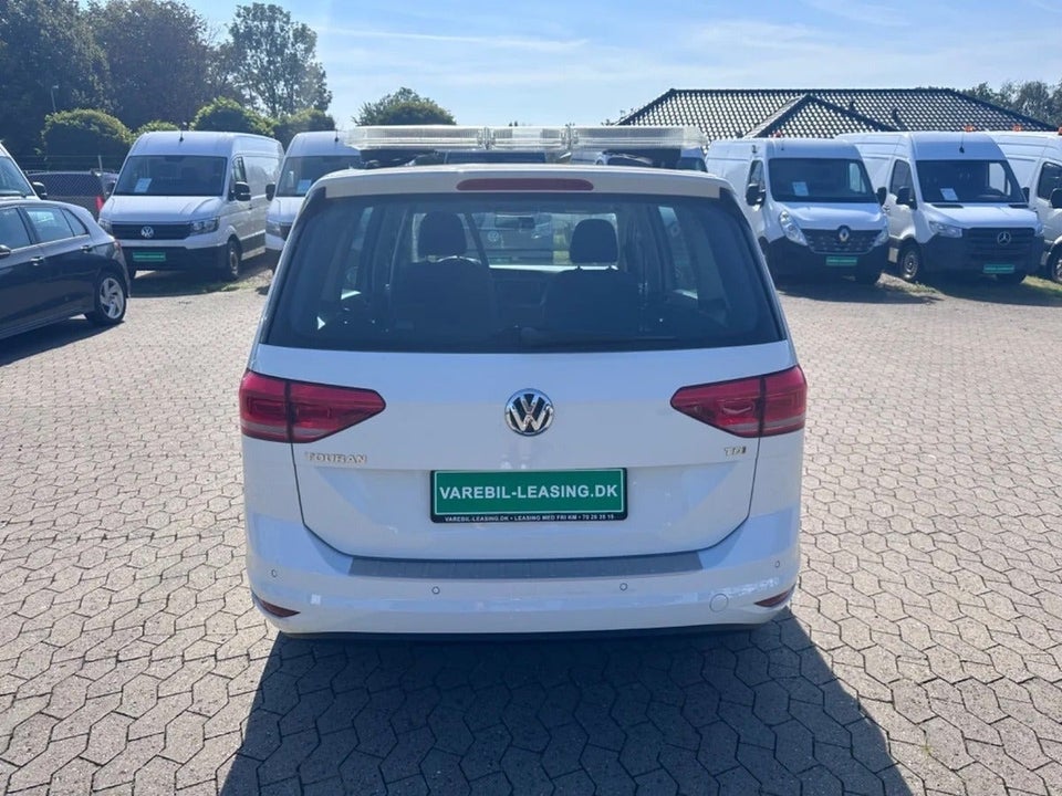 VW Touran 1,6 TDi 110 Trendline DSG Van 5d