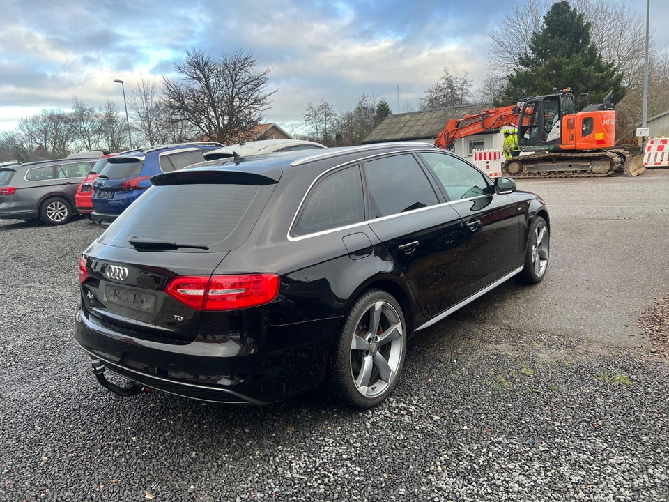 Audi A4 2,0 TDi 150 S-line Avant Multitr. 5d