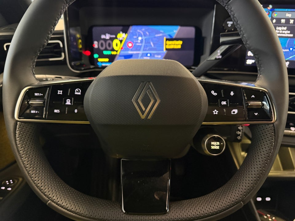 Renault 5 E-Tech 52 Iconic 5d