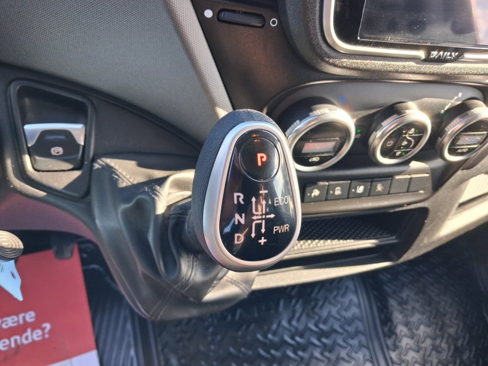 Iveco Daily 3,0 35S18 Mandskabsvogn AG8