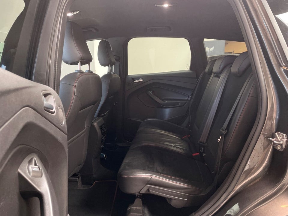 Ford Kuga 2,0 TDCi 120 ST-Line aut. 5d