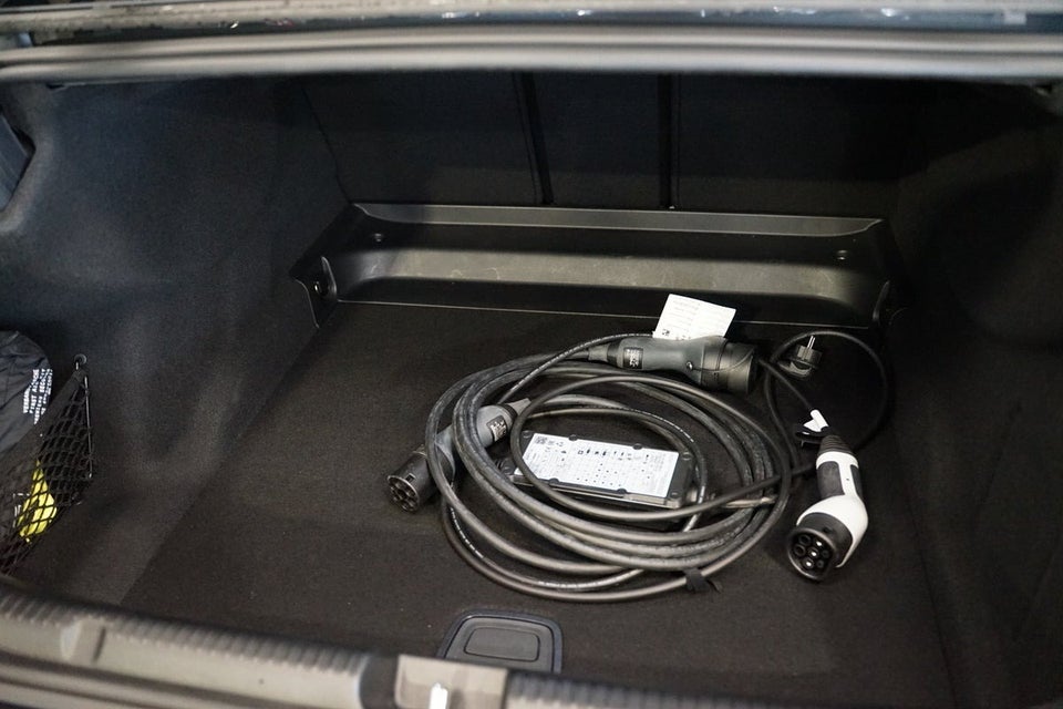 Mercedes EQE300 AMG Line 4d