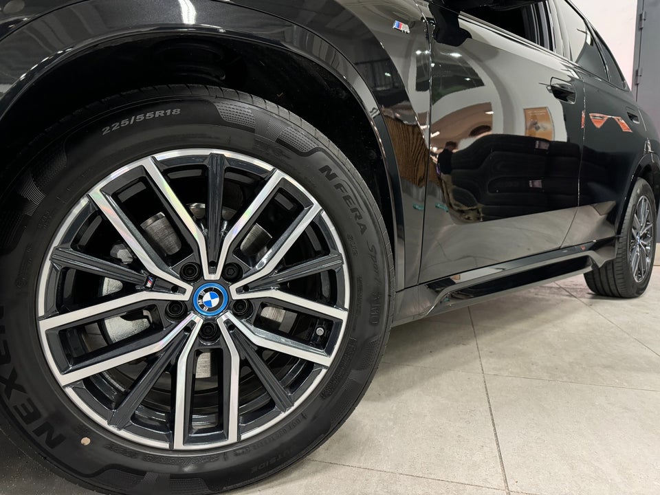 BMW iX1 eDrive20 M-Sport 5d