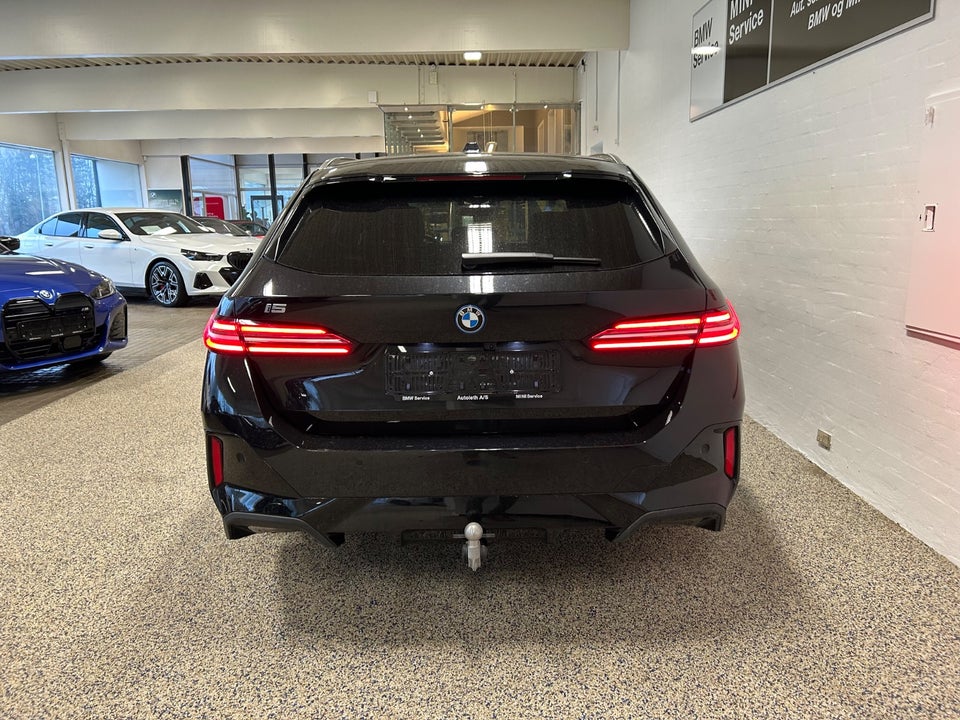 BMW i5 eDrive40 Touring Fully Charged M-Sport 5d