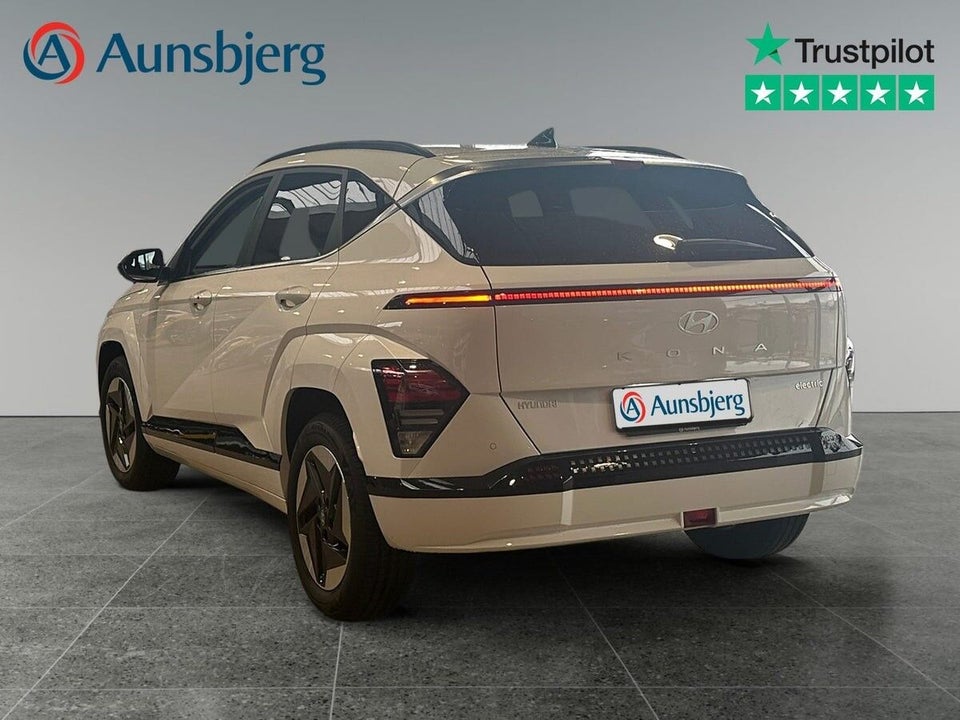 Hyundai Kona 48 EV Advanced Van 5d