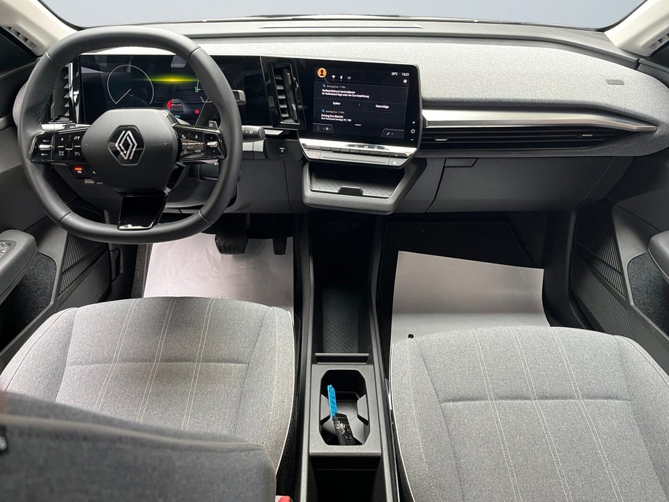 Renault Megane E-Tech 40 Equilibre 5d