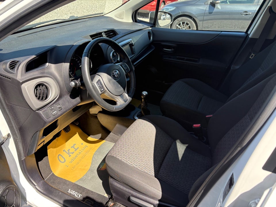 Toyota Yaris 1,0 VVT-i T2 Touch 5d