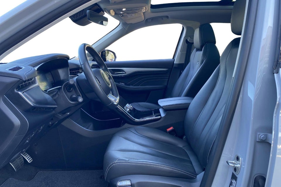 MG Marvel R Performance 5d