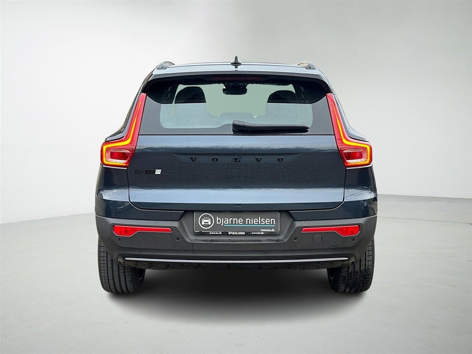 Volvo EX40 Extended Range Black Edition Excess 5d