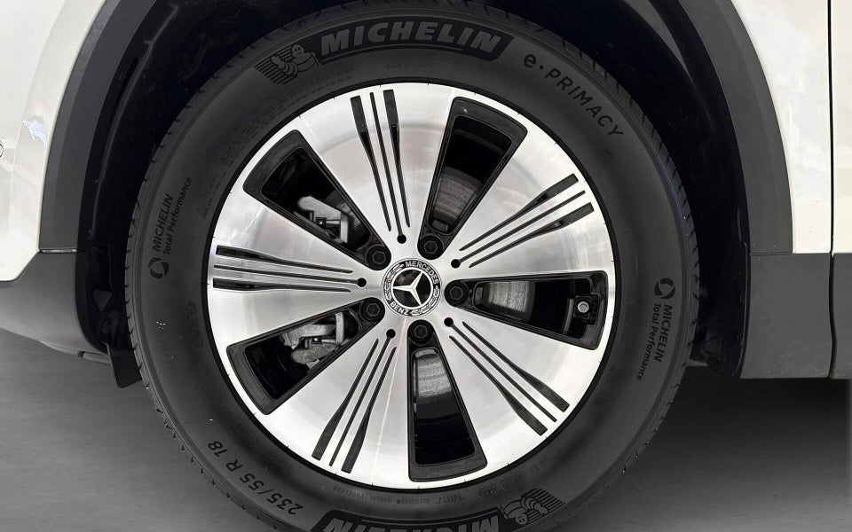 Mercedes EQA250+ Progressive 5d