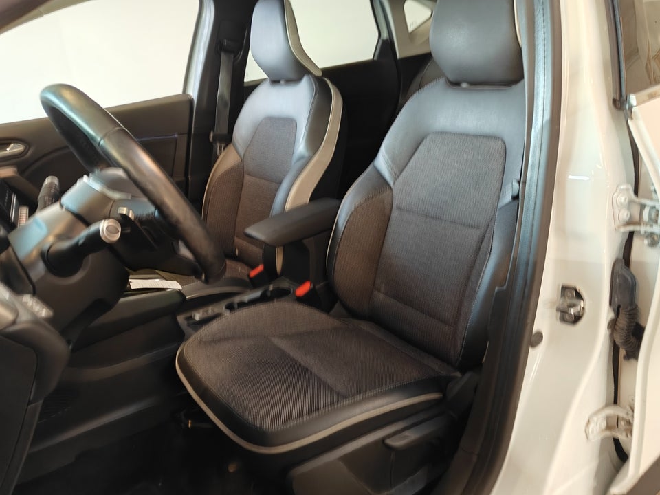 Renault Captur 1,3 TCe 140 Intens EDC 5d