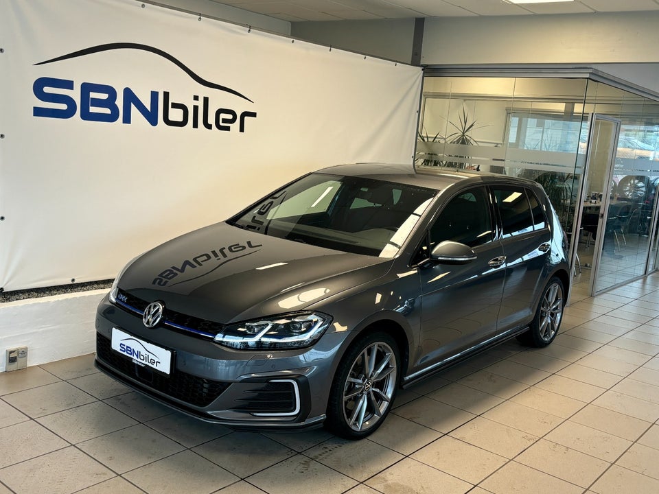 VW Golf VII 1,4 GTE DSG 5d