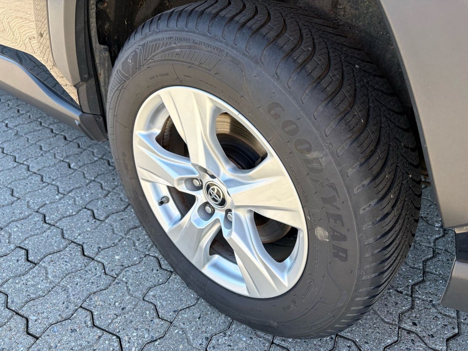 Toyota RAV4 2,5 Hybrid H3 Comfort MDS 5d