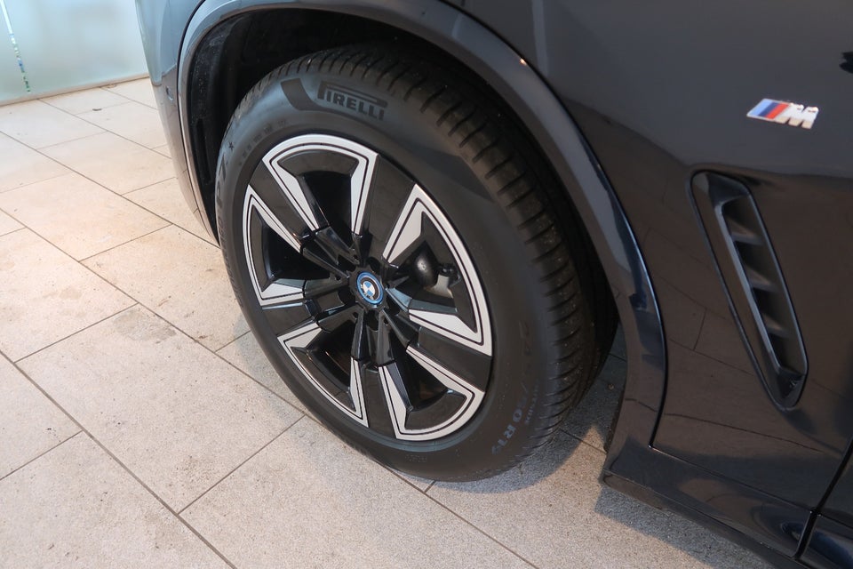 BMW iX3 Charged M-Sport 5d