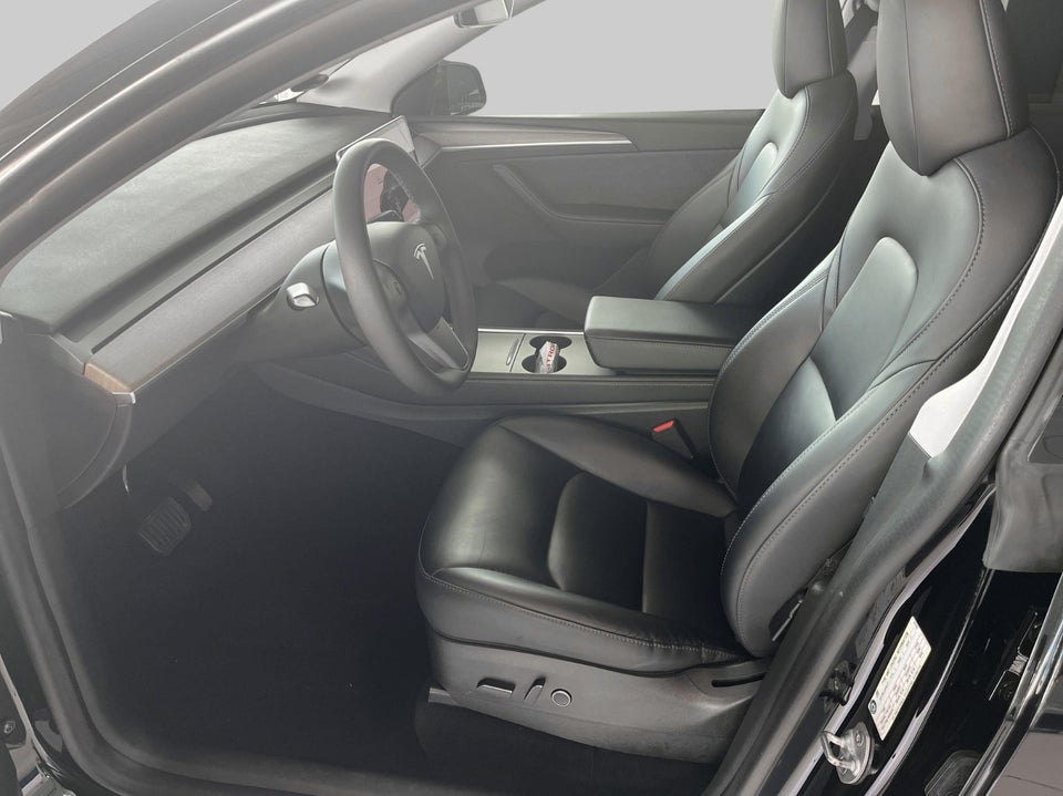 Tesla Model Y RWD 5d